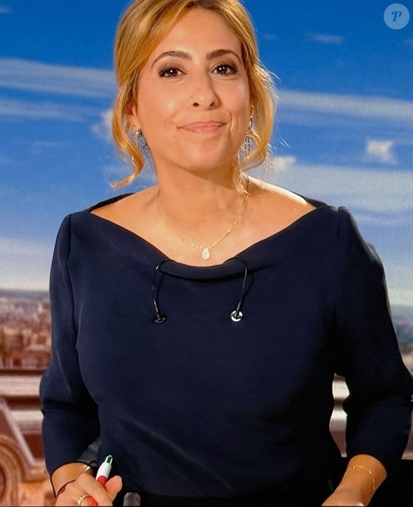 Pour rappel, en plein direct, Léa Salamé a posé une question très personnelle à Marion Cotillard.

Léa Salamé présente son premier journal de 20 heures sur France 2,  le 1er septembre 2025. © Alain Guizard / Bestimage
