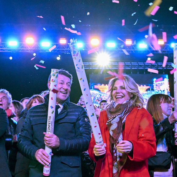 Christian Estrosi, le maire de Nice, et sa femme Laura Tenoudji Estrosi durant la soirée d'ouverture de la 140eme édition du Carnaval de Nice "Roi des Oceans" à Nice, le 15 février 2025. © Bruno Bebert/Bestimage