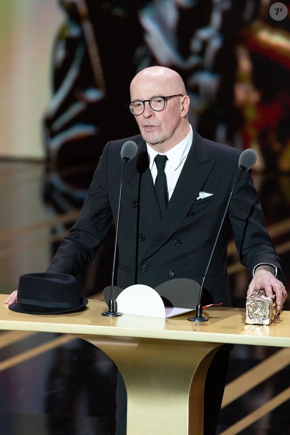 Jacques Audiard (César de la meilleure adaptation pour "Emilia Perez") - Cérémonie de la 50ème édition de la cérémonie des César à l'Olympia à Paris, France, le 28 février 2025 © Dominique Jacovides - Olivier Borde / Bestimage