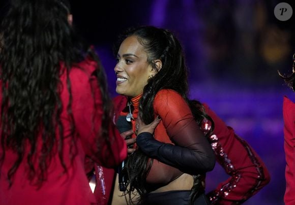 Exclusif - Amel Bent lors de l'enregistrement de l'émission "La Grande soirée du 31 de Paris" le 24 novembre 2025. © Guebey-Tribeca/Bestimage