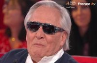Gilbert Montagné sur le plateau de Vivement dimanche sur France 3.