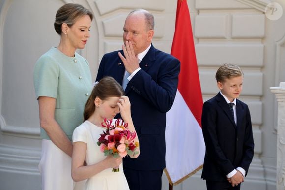 Le prince Albert II de Monaco, la princesse Charlène et leurs enfants accueillent le président Emmanuel Macron , sa femme Brigitte et une délégation au palais princier à Monaco le 7 juin 2025

© Ludovic Marin / Pool / Bestimage