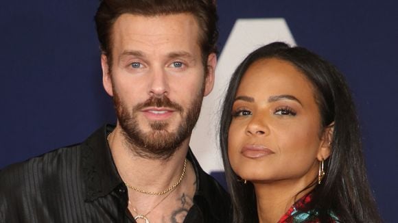 "Derrière moi, en train de me regarder" : Christina Milian publie les images de sa rencontre avec M. Pokora !