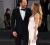 “Mais honnêtement, comme je l’ai dit, la vérité est bien plus banale qu’on ne le croit ou qu’on ne le pense”, poursuit Ben Affleck
Ben Affleck et Jennifer Lopez affichent leur amour retrouvé sur le red carpet du film "The last Duel" lors du 78ème festival international du film de Venise, la Mostra le 10 septembre 2021. © Future-Image via ZUMA Press / Bestimage