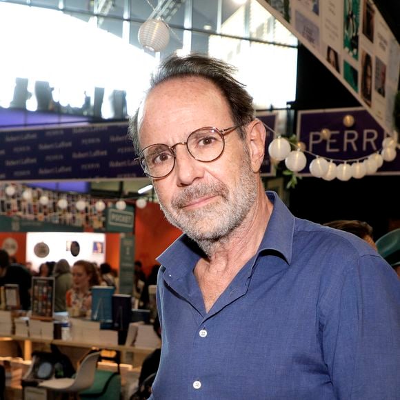 Un célèbre écrivain absent du classement des meilleures ventes

Marc  Levy - Festival du livre de Paris.
© Cedric Perrin / Bestimage