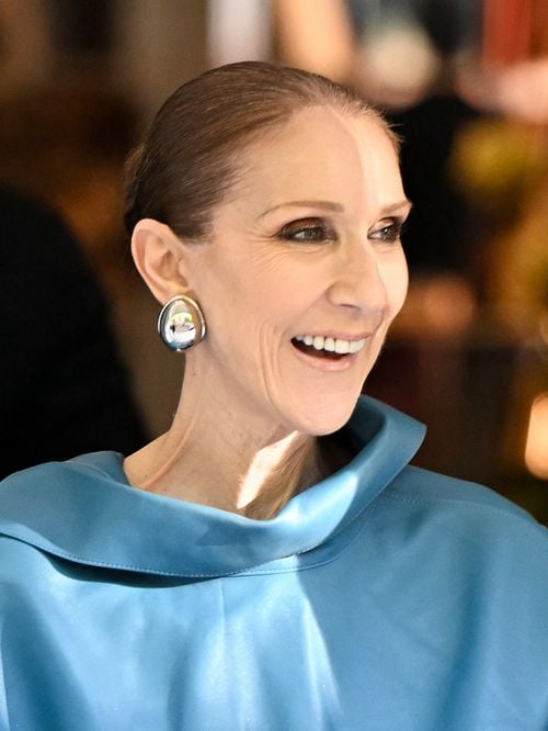 "Elle m'a demandé mon nom" : Céline Dion presque sans voix après la prestation d'un fan, le jeune homme va faire des envieux