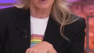 "C'est une artiste beaucoup plus complète" : Le mannequinat n'est pas la seule activité d'Ilona Smet, sa mère Estelle Lefébure la pousse à le montrer