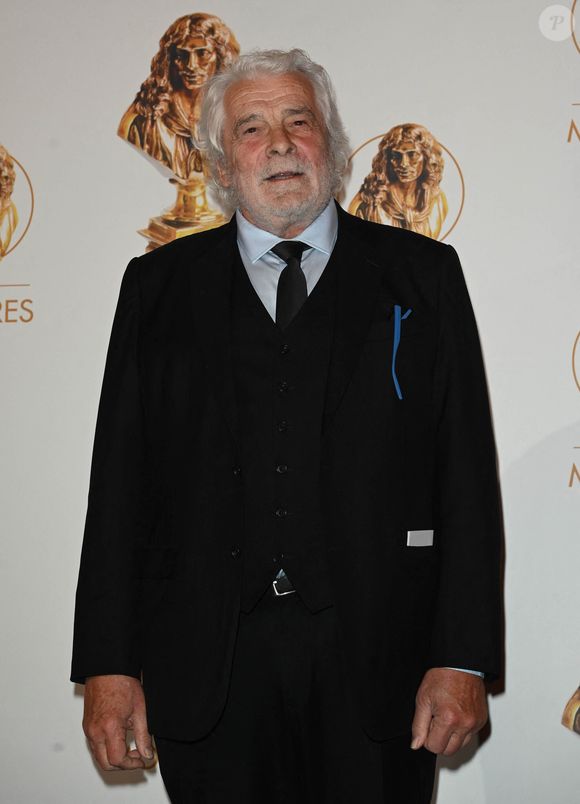 Jacques Weber, Molière d'Honneur au photocall de la 33ème cérémonie des Molières aux Folies Bergère à Paris le 30 mai 2022.

© Coadic Guirec / Bestimage