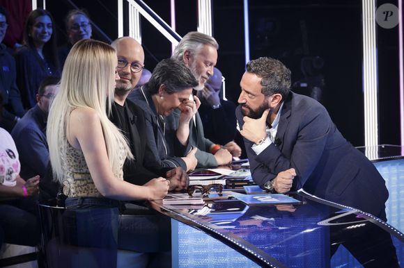 Cyril Hanouna, Polska, Thomas Guénolé, Danielle Moreau, Jean-Michel Maire, sur le plateau de l’émission « TPMP » (Touche pas à mon poste) présentée par C.Hanouna et diffusée en direct sur C8, Paris, France, le 13 février 2025. © Jack Tribeca / Bestimage