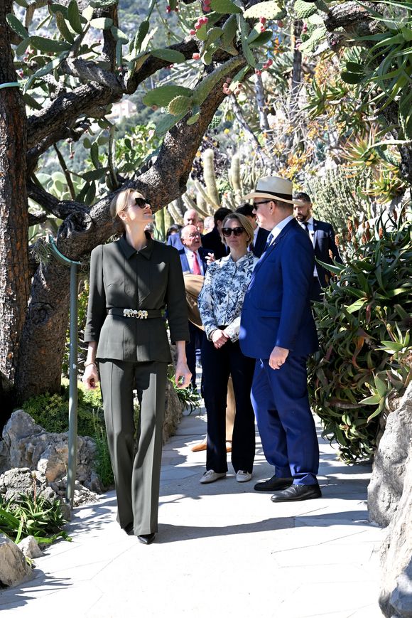 Le prince Albert II de Monaco, sa femme la princesse Charlene et la princesse Caroline de Hanovre ont pu découvrir les travaux d'aménagements réalisés pendant 5 ans au jardin exotique de Monaco avant son ouverture au public le 30 mars.© Bruno Bebert / Bestimage