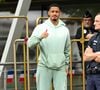 William Saliba séduit avec une élégance discrète et minimaliste.

William Saliba - L'équipe de France de football s'envole du Bourget pour rejoindre Boston aux Etats Unis pour participer à la coupe du monde de la FIFA (du 11 juin au 19 juillet, aux États-Unis, au Canada et au Mexique), le 10 juin 2026. © Pierre Perusseau/Bestimage