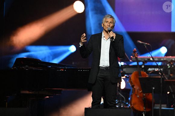 Nagui Gala de la Fondation Recherche Alzheimer " 2 générations chantent pour la 3ème " se produit à l'Olympia à Paris, France le 17 mars 2025. Photo par Christophe Meng ABACAPRESS.COM