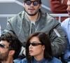 Le couple était bien présent pour la finale entre Carlos Alcaraz et Jannik Sinner
François Civil et sa compagne Adele Exarchopoulos en tribunes lors de la finale messieurs des Internationaux de France de Tennis de Roland Garros 2025 (jour 15), à Paris, France, le 8 juin 2025. © Cyril Moreau/Bestimage