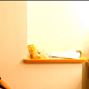 Exclusif - Laeticia Hallyday dans les coulisses de la Star Academy en novembre 2006 - © Daniel Angeli Bestimage