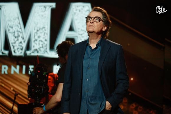 Francis Cabrel lors de l'enregistrement de l'émission "Serge Lama, le dernier rappel" présentée par F. Bollaert, diffusée le vendredi 21 novembre 2025 sur France 3 à 21h10, au théâtre Marigny à Paris, France, le 29 avril 2025. © Clovis-Moreau/Bestimage