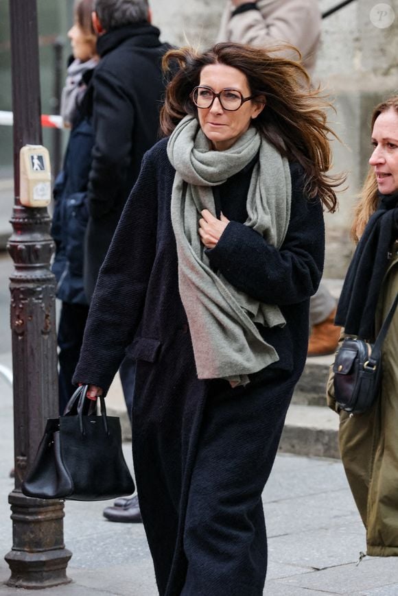 Anne-Claire Coudray - Sortie des obsèques de C.Laborde  en l’église Saint-Roch à Paris, le 6 février 2025. Décédée le 28 janvier 2025 à l'âge de 73 ans, l'ancienne présentatrice météo de TF1 (1988 - 2017) était atteinte de la maladie neurodégénérative à corps de Lewy. 
© Jacovides - Moreau / Bestimag