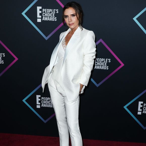 Dès 3,5 à 4 cm, l’avant-pied est davantage sollicité.

Victoria Beckham - Les célébrités posent lors du photocall de la soirée "People's Choice Awards" à Santa Monica le 11 novembre 2018.