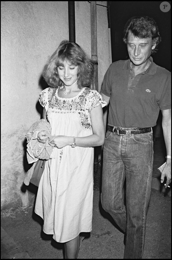 Archives : Nathalie Baye et Johnny Hallyday à Cannes en 1983
DANIEL ANGELI / BESTIMAGE