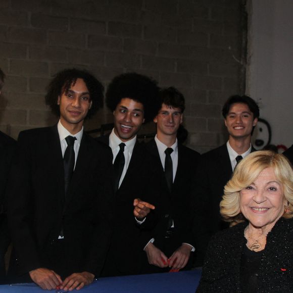 Nicoletta -  31ème Gala de l’Espoir donné au profit de la recherche contre le cancer au théâtre des Champs-Elysée à Paris le 14 octobre 2025. © Philippe Baldini/Bestimage