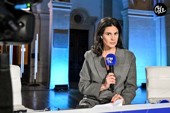 Apolline de Malherbe participe à un débat télévisé consacré aux prochaines élections municipales sur BFMTV, au Palais de la Bourse à Lyon, en France, le 24 février 2026. Photo de Julien Reynaud/APS-Medias/ABACAPRESS.COM