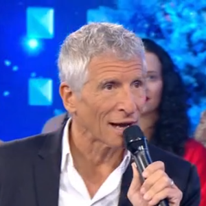 Nagui n'en revient pas !
Raphaël, Maestro de N'oubliez pas les paroles - capture d'écran France 2