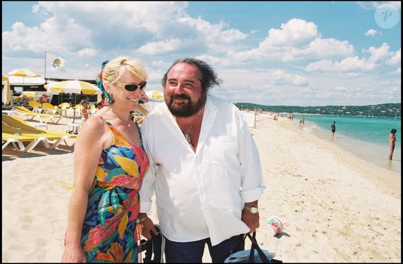 Archives – Richard Anthony et son épouse lors d’un rendez-vous à Saint-Tropez en 1997.
Saint-Tropez, France.
Angeli-Garcia / Bestimage