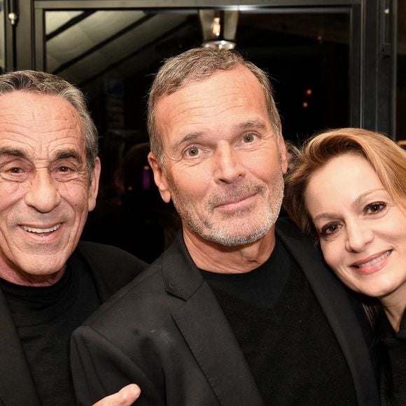 Exclusif - Thierry Ardisson, Laurent Baffie et Audrey Crespo-Mara - Laurent Baffie fête son succès littéraire "1 Million de livres vendus" aux Deux Magots à Paris le 8 mars 2023. © Veeren/Bestimage