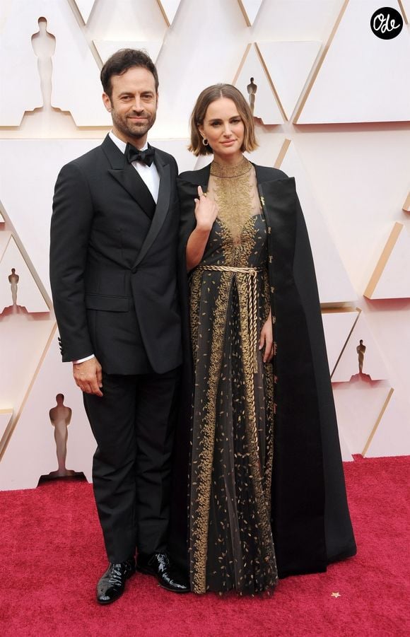 L'actrice est déjà la maman d'Aleph et Amalia qu'elle a eus avec le Français Benjamin Millepied 

Natalie Portman (cape et robe Dior Haute Couture) et son mari Benjamin Millepied lors du photocall des arrivées de la 92ème cérémonie des Oscars 2020 au Hollywood and Highland à Los Angeles, Californie, Etats-Unis, le 9 février 2020.