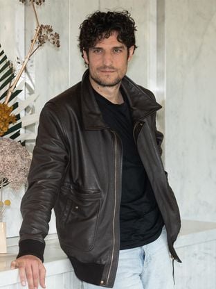 Papa de deux enfants, Louis Garrel ne veut pas qu'ils suivent ses pas
