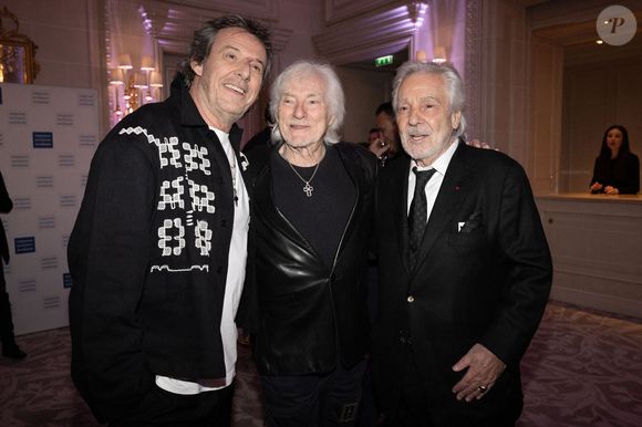 Jean-Luc Reichmann, Hugues Aufray et Pierre Arditi assistent au Gala des Stethos d'or 2024 à l'Hôtel George V, le 18 mars 2024 à Paris, France. Photo par David NIVIERE/ABACAPRESS.COM