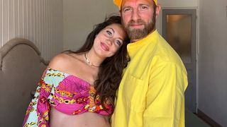 "C'est pas forcément…" : Louise Chabat maman pour la 2e fois, la fille d'Alain Chabat remet en cause une vérité trop répandue sur l'accouchement