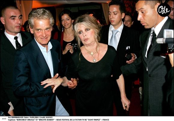 Bernard d’Ormale et Brigitte Bardot lors du 6e Festival de la fiction TV de Saint-Tropez, en France.

© Agence / Bestimage