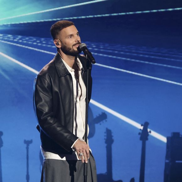 Exclusif - Matt Pokora, lors de l'enregistrement de l'émission "La fête de la chanson française - 20 ans d'émotions" présentée par L.Thilleman et A.Manoukian, et diffusée le 17 avril sur France 3 à Paris, France, le 9 décembre 2025. © Jack Tribeca/Bestimage