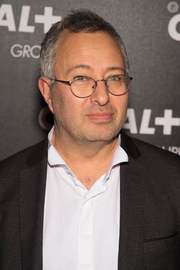 Au mois de juillet prochain, Claude Askolovitch fera ses adieux sur France Inter après huit ans de bons services.

Claude Askolovitch - Soirée des animateurs du Groupe Canal+ au Manko à Paris. Le 3 février 2016.