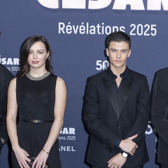 Gilles Lellouche a déclaré : “Ils sont félins, intenses, magnifiques ensemble. Leur alchimie était évidente”...

François Civil (montre Audemars Piguet) , Mallory Wanecque, Malik Frikah et Gilles Lellouche (montre Audemars Piguet)  - Photocall de la soirée "Cesar Révélations 2025" au Trianon à Paris le 20 janvier 2025.  © Olivier Borde / Bestimage