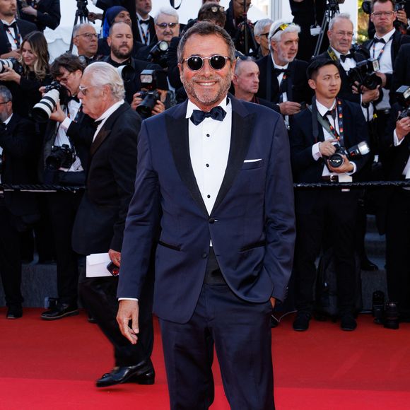 Bernard Montiel - Montée des marches du film " La vénus électrique " pour la cérémonie d'ouverture du 79ème Festival International du Film de Cannes, le 12 mai 2026. © Jacovides-Moreau /Bestimage