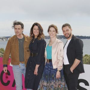 Nicolas Berger-Vachon, Anne Décis, Léa François, Marwan Berreni de PLUS BELLE LA VIE
CANNESERIES SAISON 5 au Palais des Festivals et des Congrès de Cannes, samedi 2 avril 2022. © Christophe Aubert via Bestimage
|No web - 5ème édition du Festival International Canneseries à Cannes