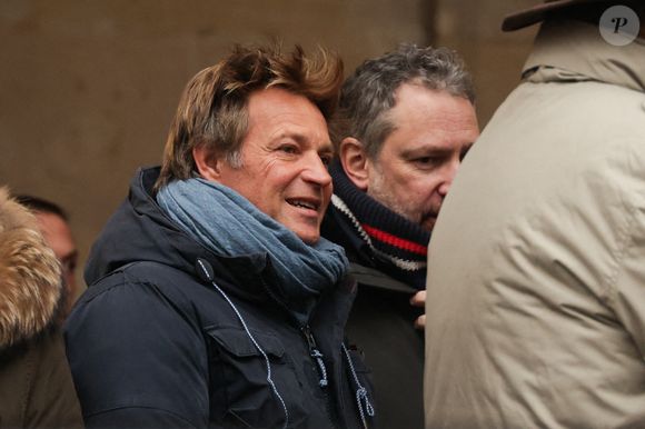 Laurent Delahousse lors de la cérémonie d'enterrement de Jean-Luc Petitrenaud à l'église Saint-Pierre du Gros Caillou dans le 7e arrondissement de Paris, France, le 17 janvier 2025. Jean-Luc Petitrenaud, critique gastronomique et personnalité de la télévision française, est décédé le 10 janvier à l'âge de 74 ans. Photo par Nasser Berzane/ABACAPRESS.COM
