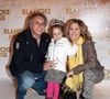 En 2021 puis en 2022, Lara Fabian avait également présenté son premier livre, Je passe à table, un ouvrage dans lequel elle dévoile des images exclusives de sa fille, mais aussi des anecdotes sur sa vie personnelle et ses relations amoureuses.

Archives : Lara Fabian, Gérard Pullicino et leur fille Lou - Première du film Blanche Neige à Gaumon Opéra à Paris le 1er avril 2012. PIX4U / BESTIMAGE