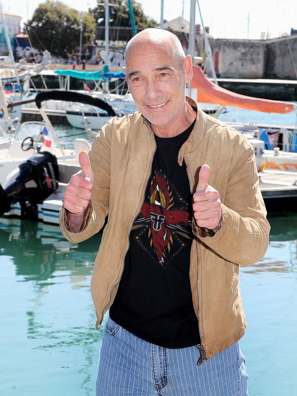 Jean-Marc Barr - Photocall du film en compétition "Rivages" lors de la 26ème Edition du Festival de la Fiction de La Rochelle. Le 13 septembre 2024
© Patrick Bernard / Bestimage
