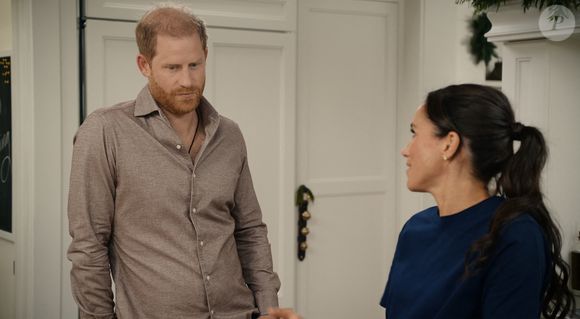 Le prince Harry fait une apparition surprise dans les dernières scènes de l'émission festive de Meghan Markle sur Netflix. Photo par JLPPA / Bestimage