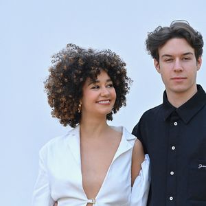 La rupture était devenue définitive aux yeux de tous le 19 avril, date à laquelle le duo s'est mutuellement désabonné d'Instagram, juste après que Seb ait supprimé l'intégralité de leurs photos de couple.

Léna Mahfouf (Léna Situations) et Seb la Frite au défilé de mode "Les Sculptures" Jacquemus à la Fondation Maeght à Saint-Paul-De-Vence le 29 janvier 2024.

© Franck Castel / Bestimage