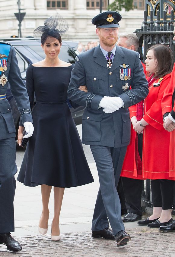 Meghan Markle, duchesse de Sussex (habillée en Dior Haute Couture par Maria Grazia Chiuri), et le prince Harry, duc de Sussex - Arrivées de la famille royale d'Angleterre à l'abbaye de Westminster pour le centenaire de la RAF à Londres. Le 10 juillet 2018. AGENCE / BESTIMAGE