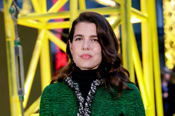 Charlotte Casiraghi au photocall du défilé Chanel Collection Femme Prêt-à-Porter Automne/Hiver 2026-2027 lors de la Fashion Week de Paris (PFW) au Grand Palais, à Paris, France, le 9 mars 2026. © Olivier Borde/Bestimage