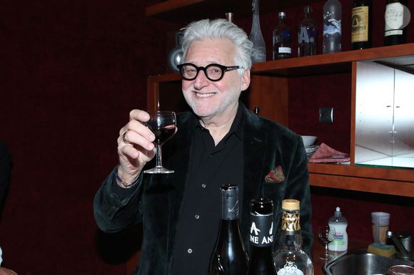 Exclusif - Gilbert Rozon (Producteur) - Célébrités au spectacle « Laurent Gerra se met à table ! », à savourer au Casino de Paris, à Paris, France, le 02 Janvier 2025. © Bertrand Rindoff/Bestimage