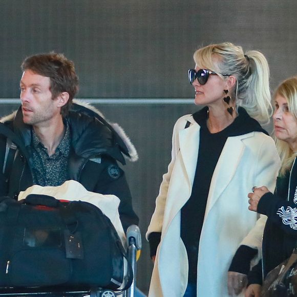 En effet, l'établissement a été désigné "Meilleur club français de l'année", par le site French Crowd spécialisé dans la musique électronique française.

Grégory Boudou, le frère de Laeticia, Laeticia Hallyday, Françoise Thibault, la mère de Laeticia Hallyday - Laeticia Hallyday arrive en famille avec ses filles et sa mère à l'aéroport Roissy CDG le 19 novembre 2019.