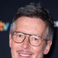 Jean-Luc Lemoine : la production de l'émission Samedi d'en rire explique son éviction soudaine, "Nous regrettons cette issue"