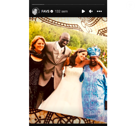 Hélène Sy a dévoilé une photo de son mariage avec Omar en 2007. Ils posent avec leurs mamans