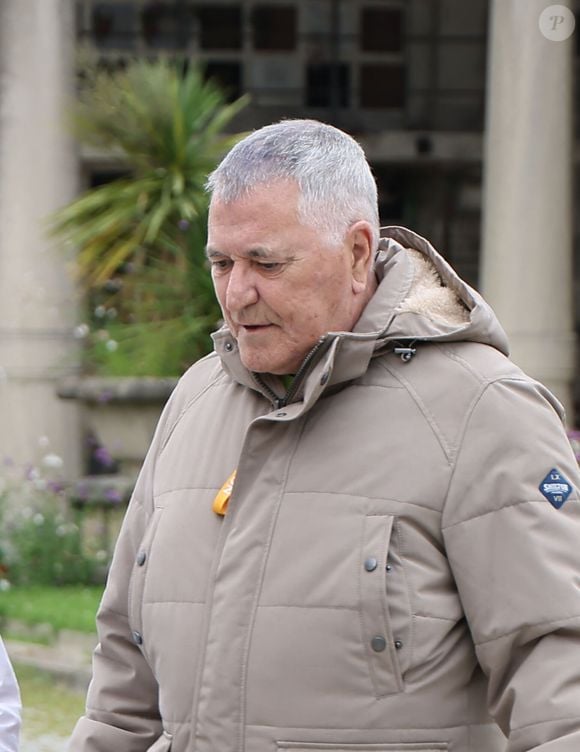 Jean-Marie Bigard - Obsèques de P.Laffont dans la salle de la Coupole du cimetière du Père-Lachaise à Paris, le 23 août 2024. L'animateur de télévision est décédé le 7 août 2024 à l'âge de 84 ans. © Dominique Jacovides / Bestimage