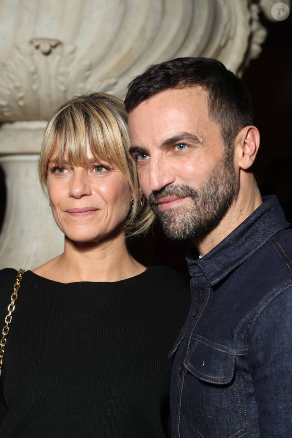 Marina Foïs et Nicolas Ghesquière - Backstage du défilé de mode prêt-à-porter automne-hiver 2017/2018 "Louis Vuitton" au Musée du Louvre à Paris le 7 mars 2017.©Bestimage